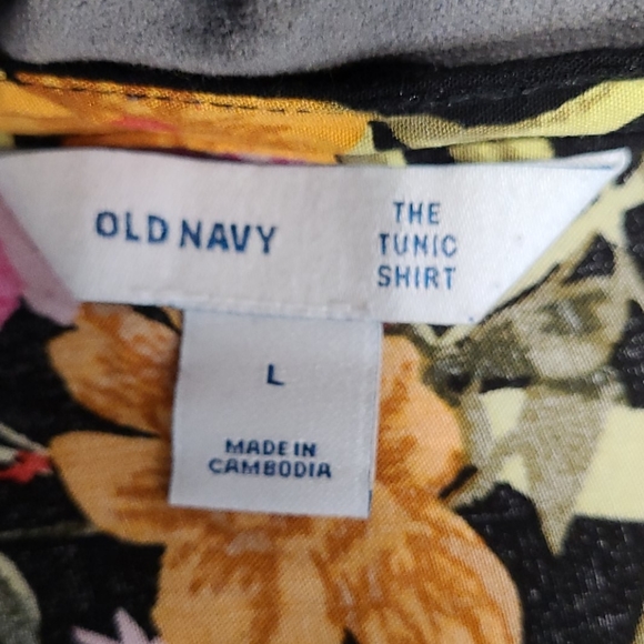 💙 BLOUSE: Tunic Style Black Floral Blouse - Picture 7 of 10